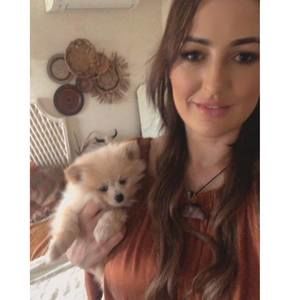 Meet your Posher, Crystal